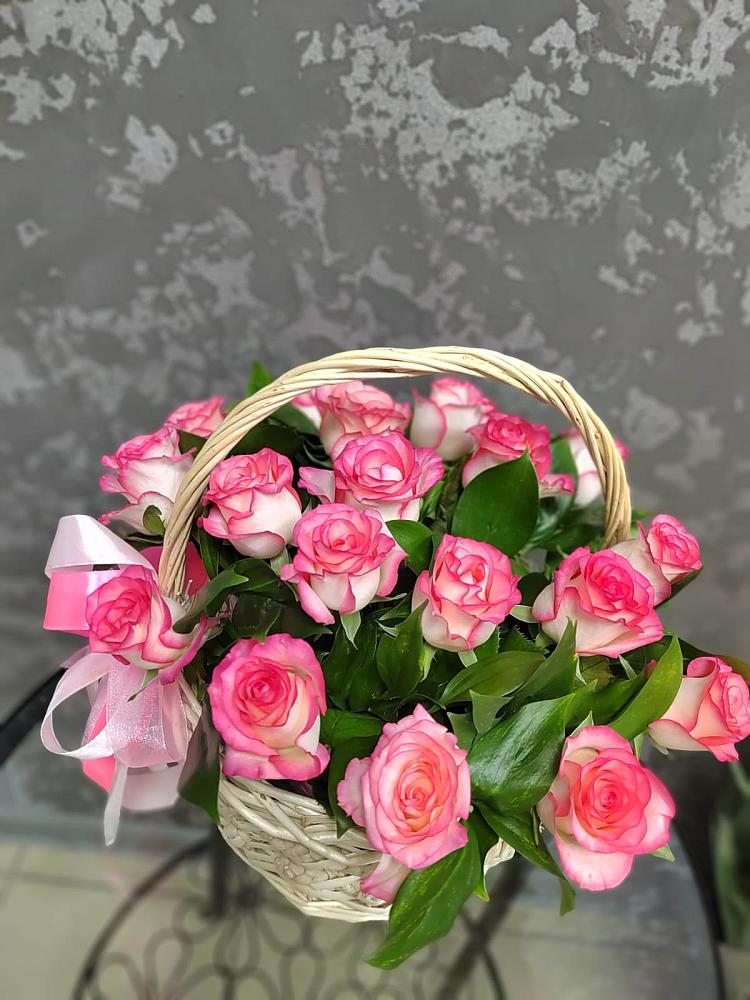 Цветочная композиция из Розы в корзине в Терновке