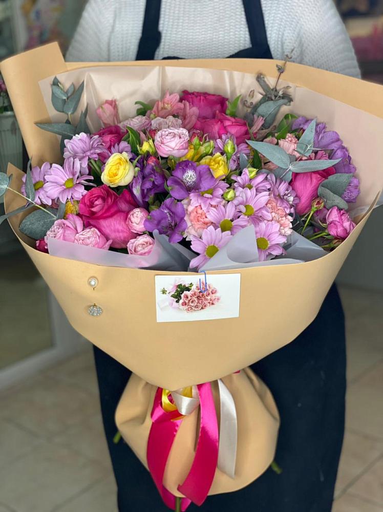 Букет цветов из: Хризантемы, Гвоздики и Альстромерии в Терновке