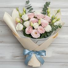 Букет цветов из:  Лизиантусы в Терновке