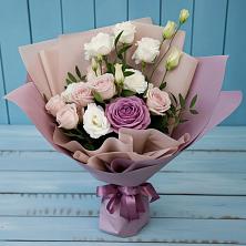 Букет цветов из:  Розы и Лизиантусы в Терновке