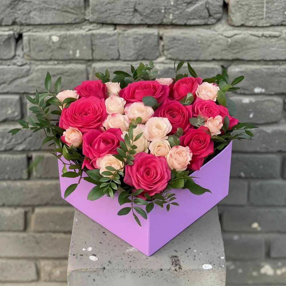 Цветочная композиция из Розы в коробке в Терновке
