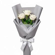 Букет 3 белые розы в Терновке