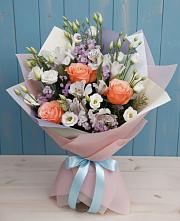 Букет цветов из:  Лизиантусы, Розы, Альстромерии и Гипсофила в Терновке