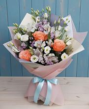 Букет цветов из:  Лизиантусы, Розы, Альстромерии и Гипсофила в Терновке