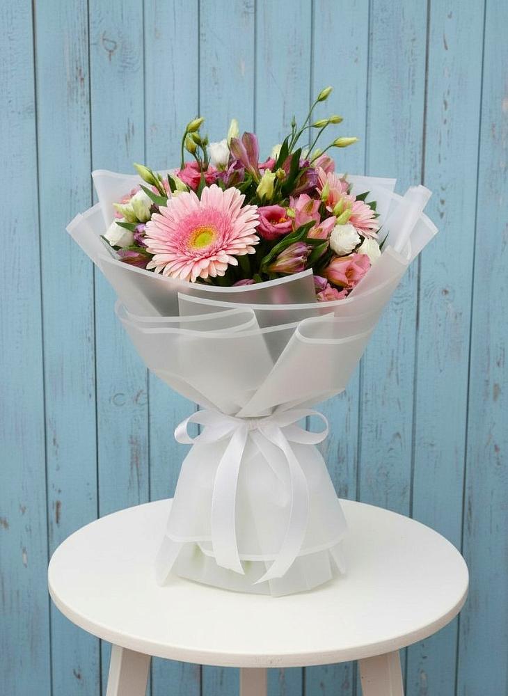 Букет цветов из: Герберы, Альстромерии и Лизиантусы в Терновке