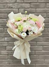 Букет цветов из:  Гвоздики, Розы, Лизиантусы и Хризантемы в Терновке